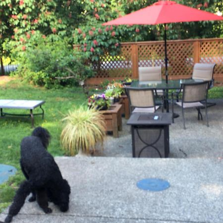 科尔斯湾度假屋 North Saanich 外观 照片
