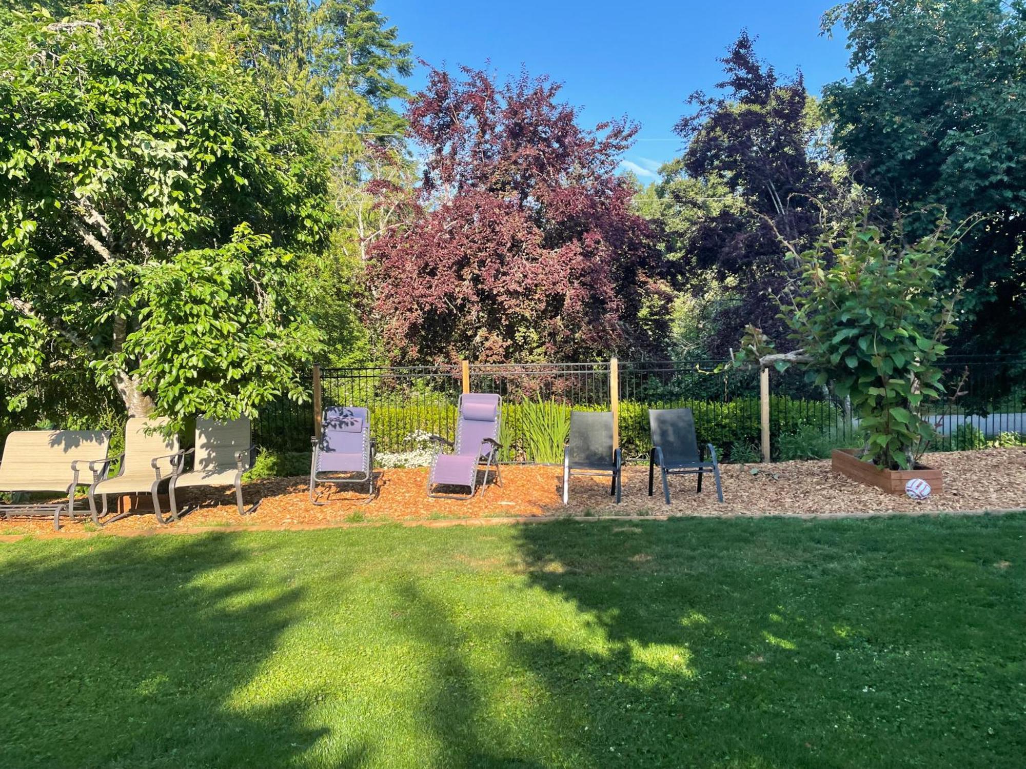 科尔斯湾度假屋 North Saanich 外观 照片