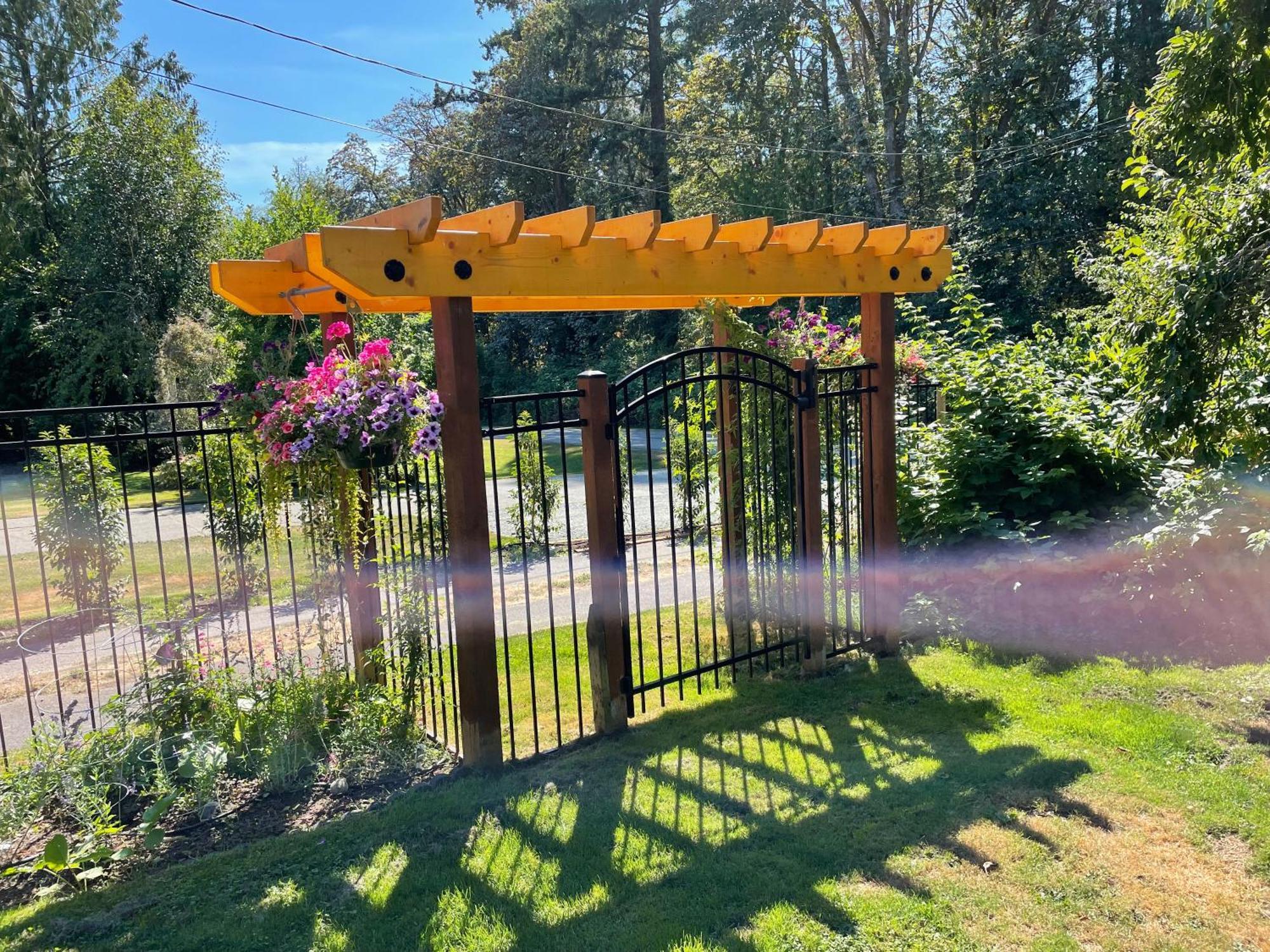 科尔斯湾度假屋 North Saanich 外观 照片